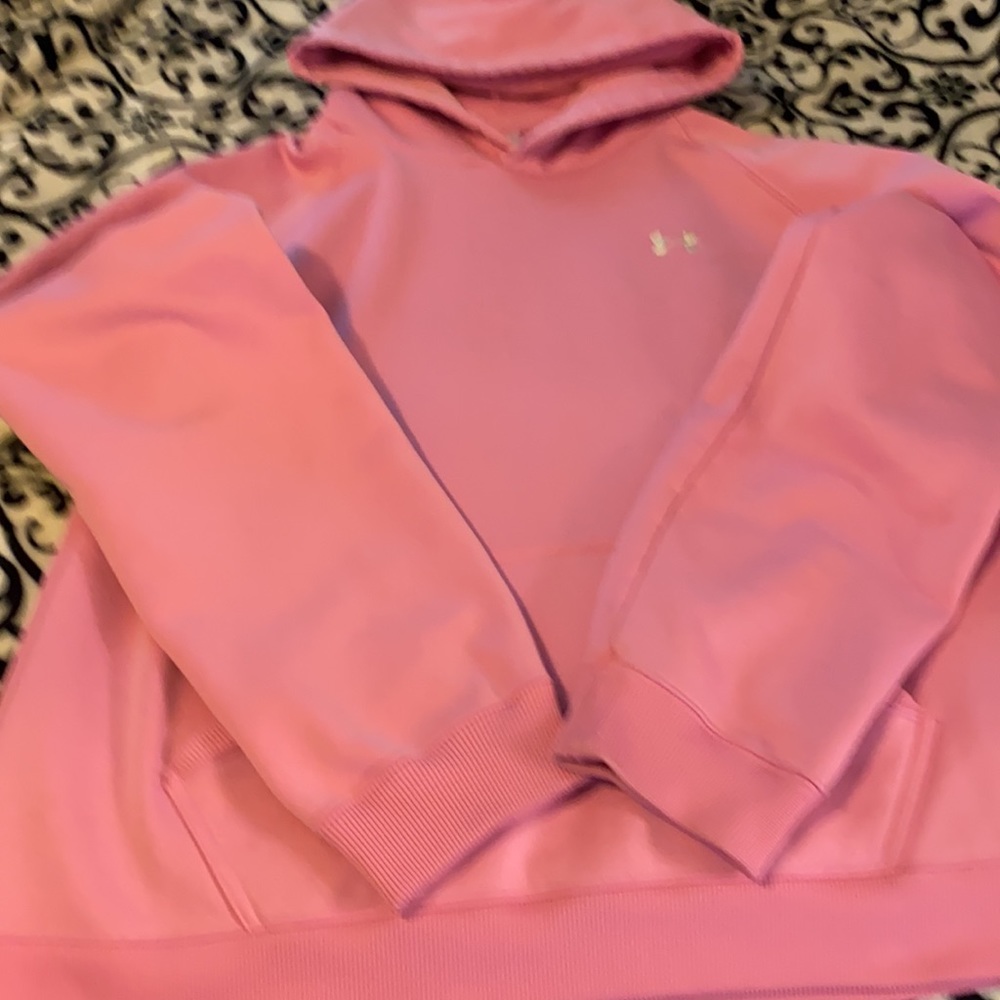 🌸🌸💕Pink Under Armor Hoodie 💕🌸🌸